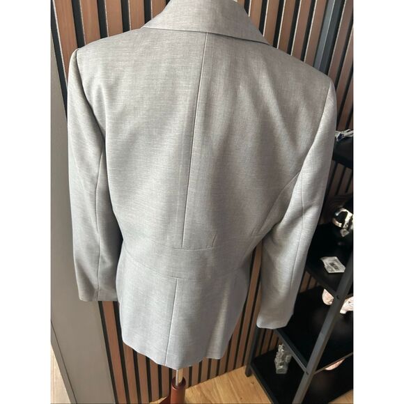 Evan Picone gray blazer size 10 stylish work attire office wear - Picture 2 of 6